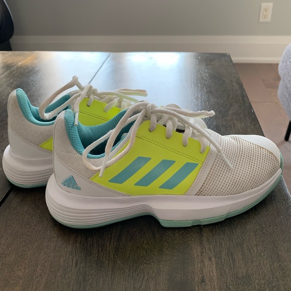 adidas Other - Adidas tennis shoes white and yellow size 3, great condition